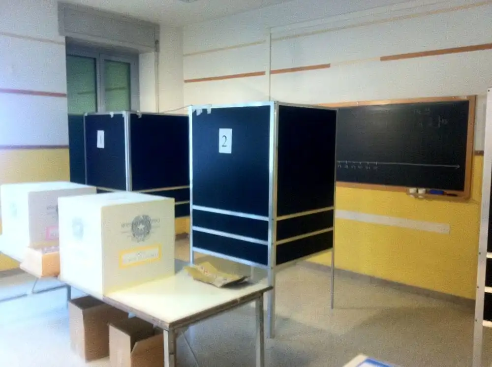 Immagine di Seggio-2-2-2